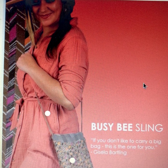 Maruca tm Small crossbody bag (cosmic cosmo red) - Picture 6 of 7